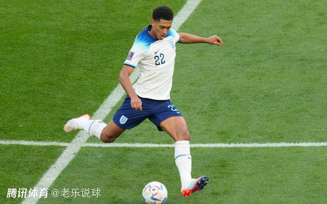 年夜委与靓丽的病院护士、酷好唱歌的丁雯处于似明似暗的爱情中。为了实现丁雯当歌手的胡想，年夜委和他的一帮伴侣倾情互助，一路组建了乐队。进程中他们历经重重曲折，却怀揣胡想不肯抛却，可这时候丁雯却要出国进修进修……他们终究可否走到一路呢？